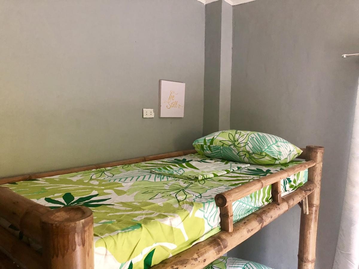 Lionfish Backpackers Malapascua (Adults Only) Hostel Exterior photo