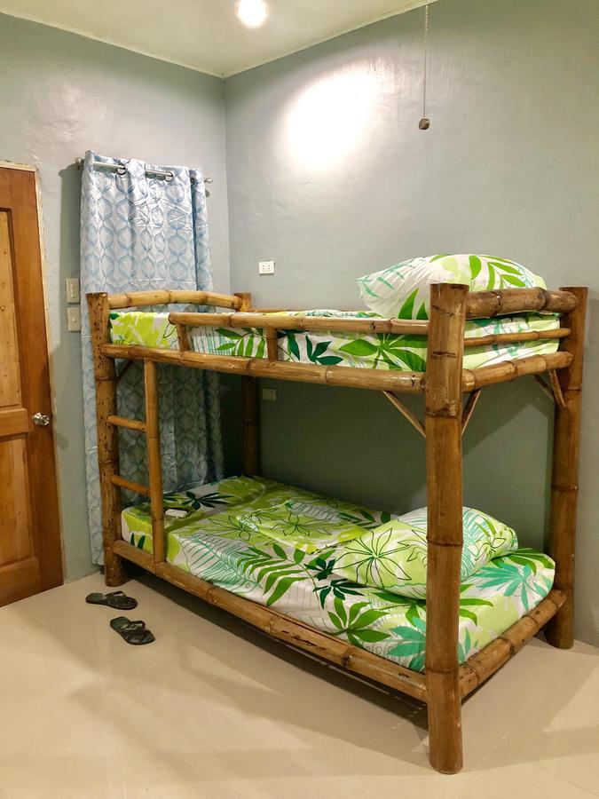 Lionfish Backpackers Malapascua (Adults Only) Hostel Exterior photo