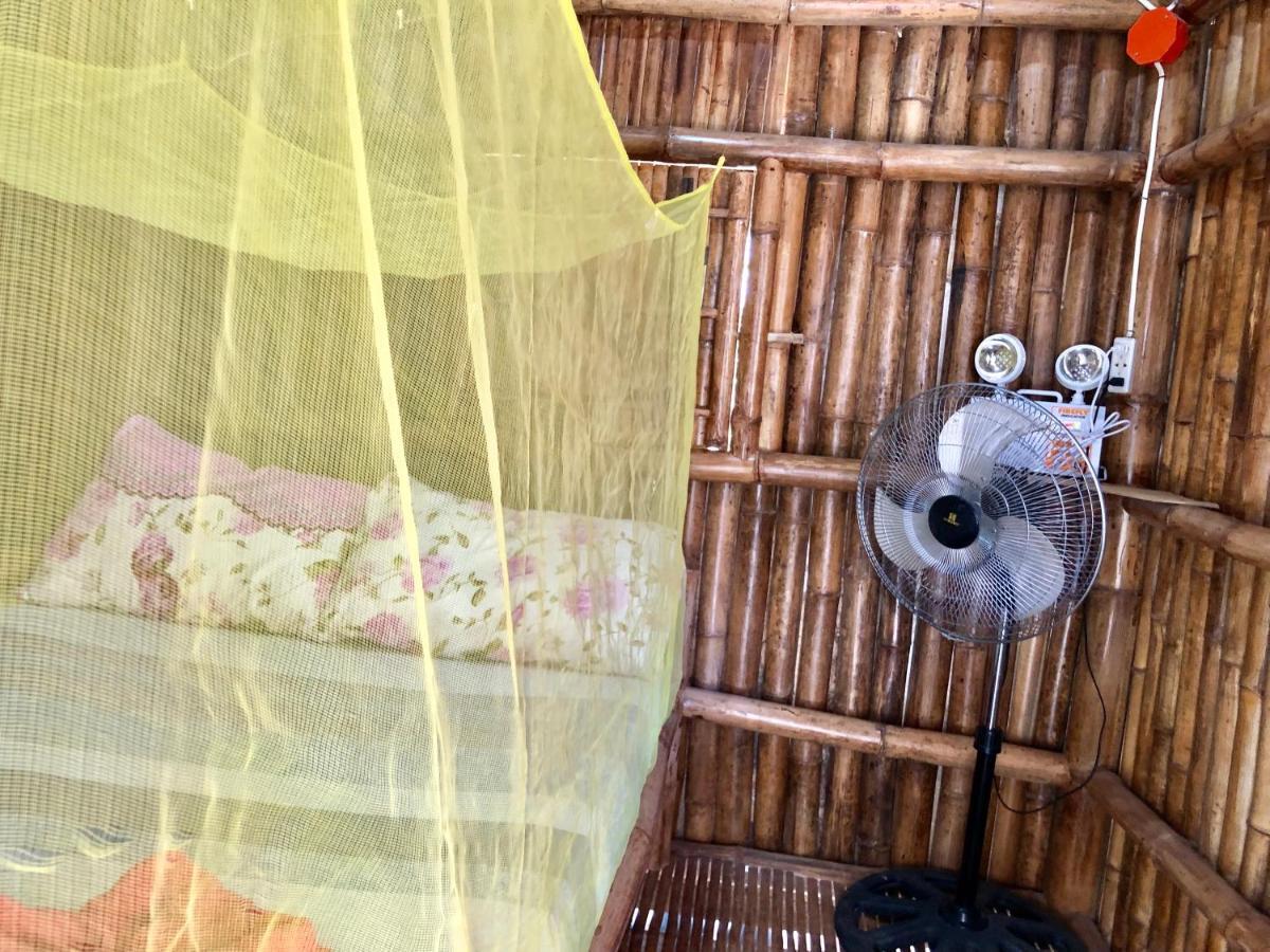 Lionfish Backpackers Malapascua (Adults Only) Hostel Exterior photo